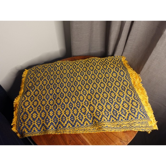 Set of 7- Royal blue and yellow cotton placemats - Picture 1 of 4
